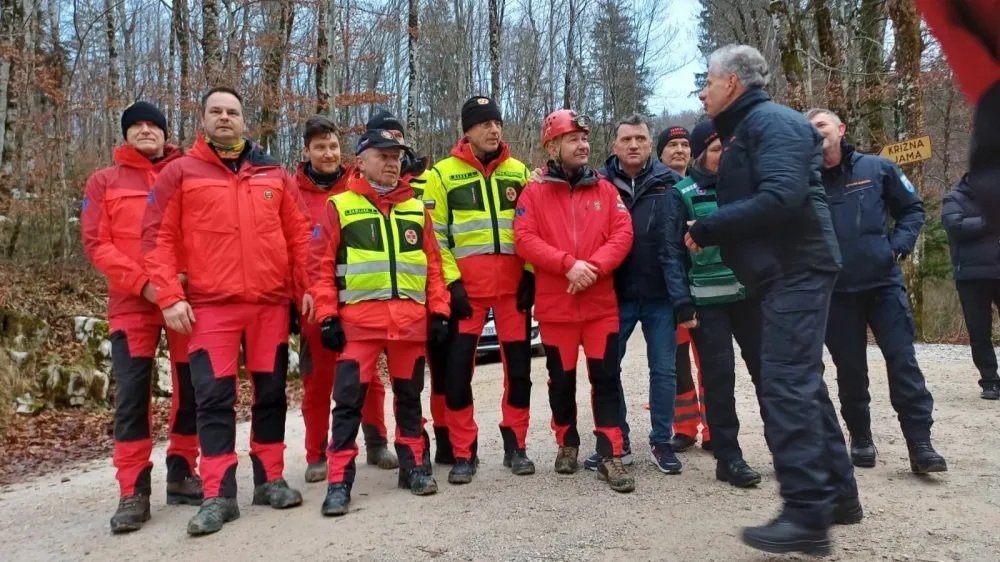 Re&scaron;evelci Križna jama