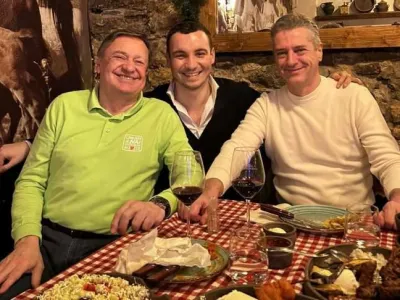 Zoran Janković Robert Golob čevapčiči restavracija Ba&scaron;čar&scaron;ija