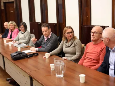 pogajalci FIDES, predsednik FIDES Damjan Polh<br><br>- 10.01.2024 &ndash; pogajanja med vladno pogajalsko stranjo in sindikatom zdravnikov in zobozdravnikov FIDES o njihovih stavkovnih zahtevah &ndash; opozorikna stavka zdravnikov in zobozdravnikov<br><br>//FOTO: Tomaž Skale<br>