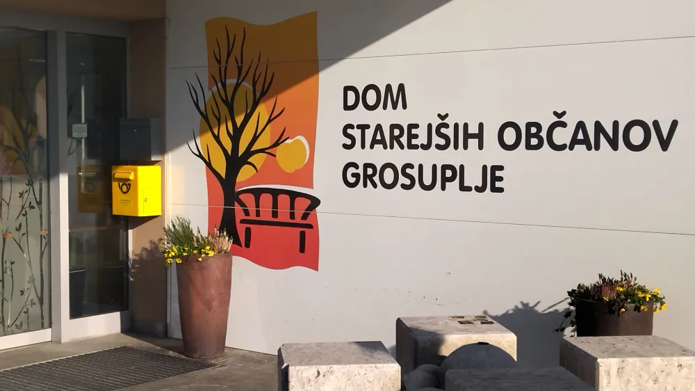 Grosuplje, DSO Grosuplje.<br>Dom starejsih obcanov Grosuplje.