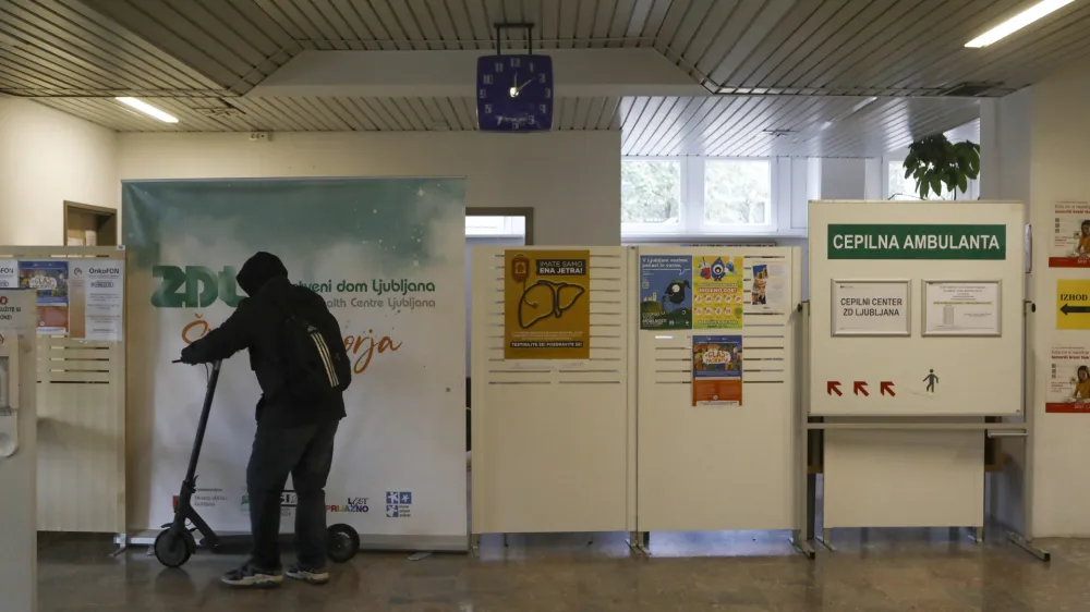  19.10.2023 - Pediatrična nujna medicinska pomoč enota Center - Metelkova ulica 9 v Ljubljani - izjava o nasilnem dogodku - star&scaron;a sta napadla zdravstveno osebje, ki je obravnavalo njunega otroka, zdravniku sta celo grozila s smrtjo. //FOTO: Luka Cjuha