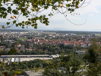 &raquo;Postopke lahko v Kranju začnemo izvajati že jutri, vendar na odločitev pristojnih &scaron;e čakamo,&laquo; zagotavljajo v kranjski občini.