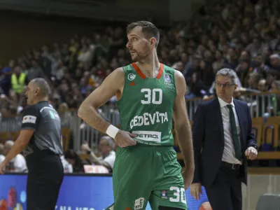Zoran Dragić- 06.01.2024 &ndash; ko&scaron;arka - Cedevita Olimpija: Crvena zvezda, 15. krog regionalne lige ABA //FOTO: Luka Cjuha