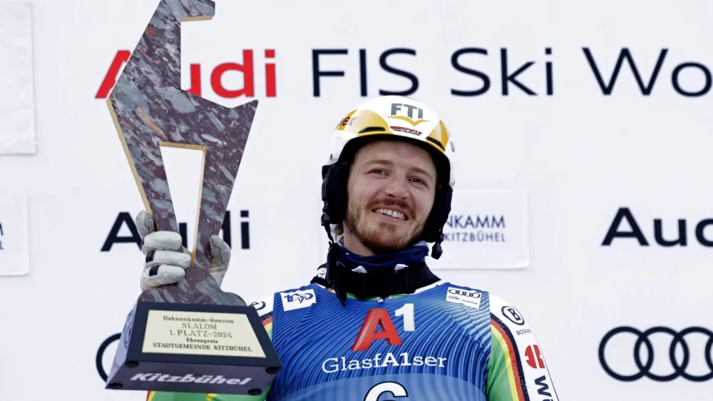 Linus Strasser je z zmago na slalomu v Kitzb&uuml;hlu dosegel svoj največji uspeh.