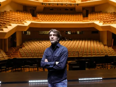 24.01.2024. - Edward Clug, slovenski koreograf in umetni&scaron;ki direktor Baleta Slovenskega narodnega gledali&scaron;ča v Mariboru.//FOTO: Bojan Velikonja