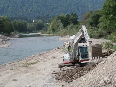 vodna ujma, Savinja, Letu&scaron;ka gmajna, nabrežje, urejanje. Foto: Tatjana Pihlar 
