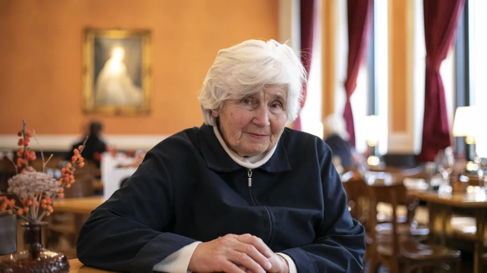 - 18.12.2019 - Du&scaron;ica Kunaver - pisateljica, profesorica angle&scaron;čine in ru&scaron;čine v pokoju, zbirateljica ljudskega izročila in etnolo&scaron;kega gradiva, avtorica in izdajateljica poljudnoznanstvenih in leposlovnih knjig ter pedago&scaron;kih priročnikov //FOTO: Matjaž Ru&scaron;t