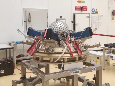 Maribor, FERI.<br>Nov slovenski satelit TRISAT-R.<br>Foto: FERI