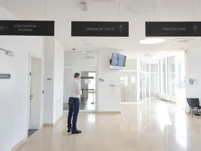 Ljubljana, UE Ljubljana.<br>Novinarska konferenca Sindikata drzavnih organov Slovenije (SDOS) - Konference sindikata upravnih enot o stavki v 41 upravnih enotah.