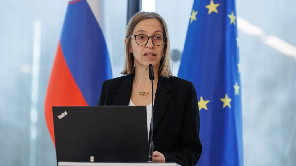 Brdo pri Kranju, kongresni center.<br>Posvet ministrstva za zdravje o dostopnosti do ambulant na primarni ravni.<br>Ministrica za zdravje Valentina Prevolnik Rupel.