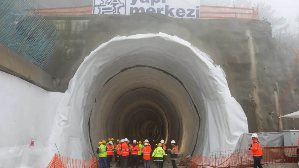 tunel Gabrovica,Tur&scaron;ki delavci podjetja Yapi Merkezi,  - 12.12.2023 &ndash; Viadukt Gabrovica - otvoritev - končana glavna gradbena dela na viaduktu Gabrovica v organizaciji družbe 2TDK //FOTO: Bojan Velikonja