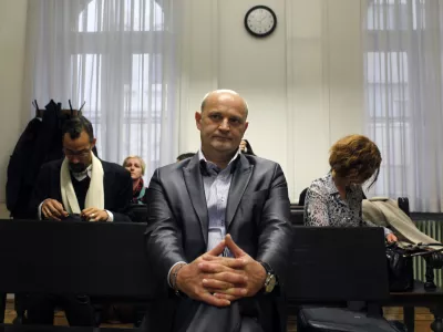 podkupljivi celjski sodnik Milko &Scaron;koberne- sojenje celjskemu sodniku Milku &Scaron;kobernetu zaradi jemanja podkupnine v zameno za odpravo pripora in mednarodne tiralice Esadu Čehajiću//FOTO: Jaka Gasar