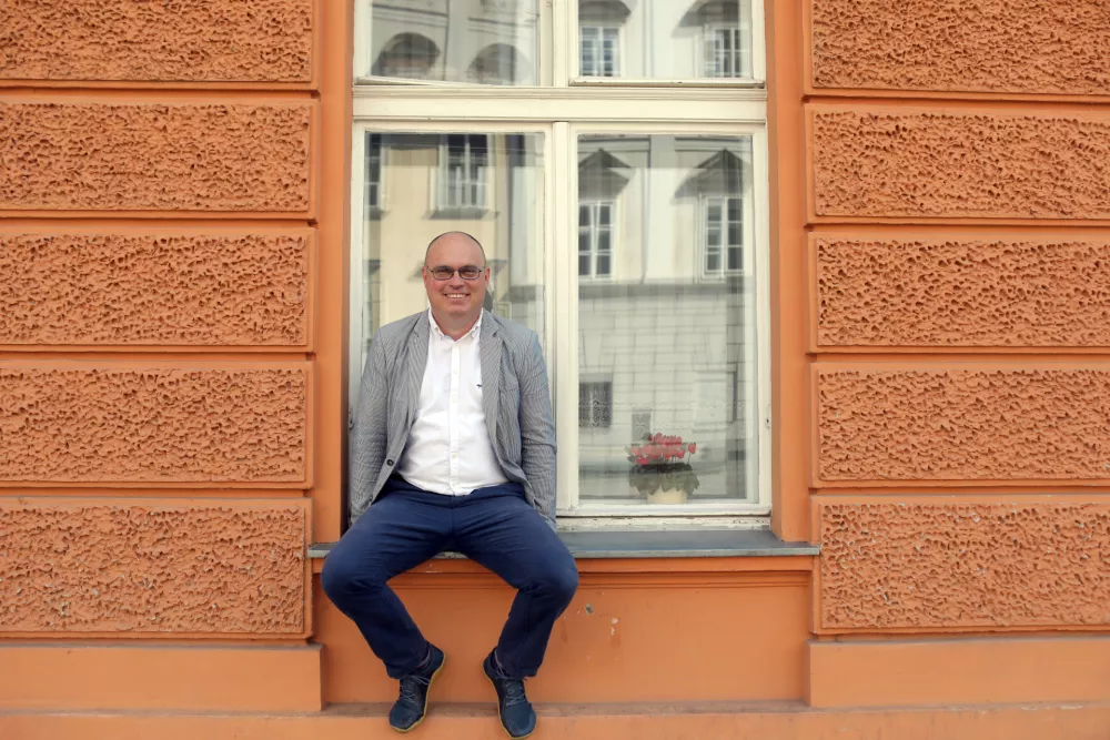 - 21.04.2021 &ndash; doc. dr. Dan Podjed, antropolog - znanstveni sodelavec In&scaron;tituta za slovensko narodopisje ZRC SAZU in izredni profesor za področje kulturne in socialne antropologije na Filozofski fakulteti Univerze v Ljubljani /FOTO: Jaka GasarOPOMBA: INTERVJU ZA OBJEKTIV 2021 / Foto: Jaka Gasar