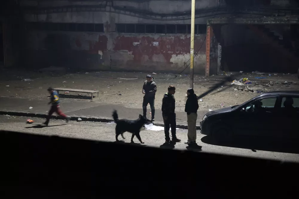 - februar 2024 - Lunik IX, romsko naselje, kjer živijo najsiroma&scaron;nej&scaron;i ljudje. Ko&scaron;ice, Slova&scaron;ka- romi, cigani, rev&scaron;čina, siroma&scaron;tvo, geto //FOTO: Jaka GasarOPOMBA: ZA OBJEKTIV - REPORTAŽA