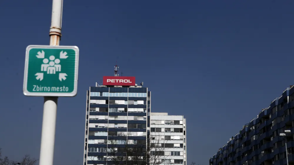 Skupina Petrol je imela konec lanskega leta 20.000 manj odjemalcev električne energije kot leto pred tem&nbsp;