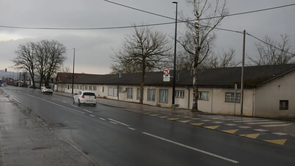 Družba KPL želi območje nekdanje vrtnarije Rast pozidati s poslovno-trgovskimi in večstanovanjskimi stavbami, ki bi imele poleg pritličja &scaron;e največ dve nadstropji in terasno etažo.&nbsp;