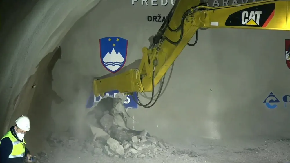 Slavnostni preboj vzhodne cevi predora Karavanke