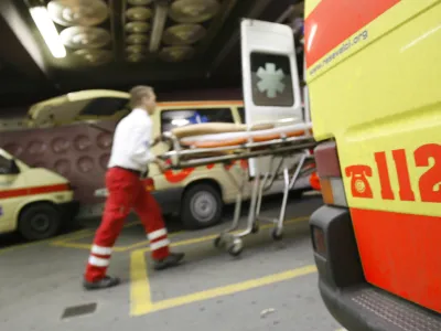 - triaža - re&scaron;evalno vozilo - Urgenca - Urgentni blok - Klinični center Ljubljana (KC),<br>- ilustrativna fotografija - nujna medicinska pomoč - re&scaron;evanje<br><br><br>//FOTO: Matej Pov&scaron;eOPOMBA: ZA OBJAVO V ČASOPISU DNEVNIK