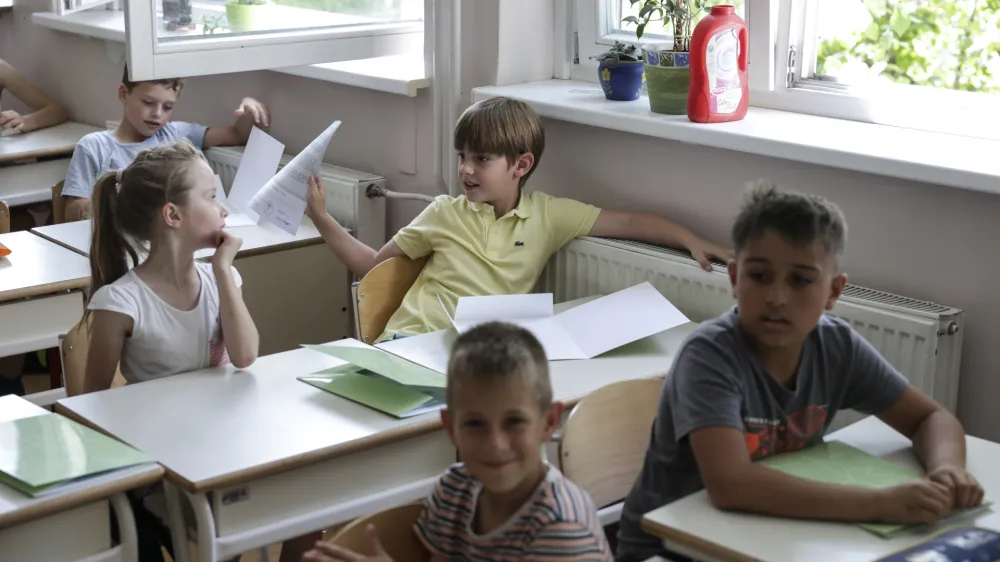 Ravnatelji ugotavljajo, da trenutni sistem dela z učenci priseljenci, ki jih je vse več, ni ustrezen. Fotografija je simbolična.