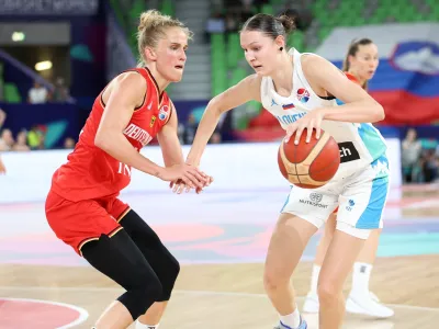 Aj&scaron;a Sivka je že s 15 leti od&scaron;la v Francijo, v zadnji sezoni pa je igrala pri klubu Schio v Italiji, kjer bo tudi naslednja tri leta. 