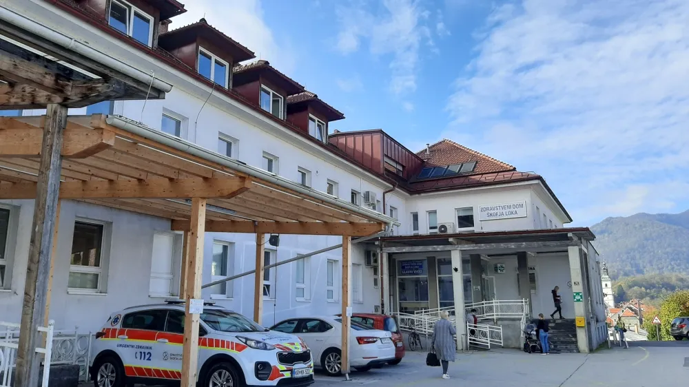 Z eno največjih prostorskih stisk se soočajo v ZD &Scaron;kofja Loka.