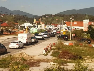 Vojnik, promet proti centru