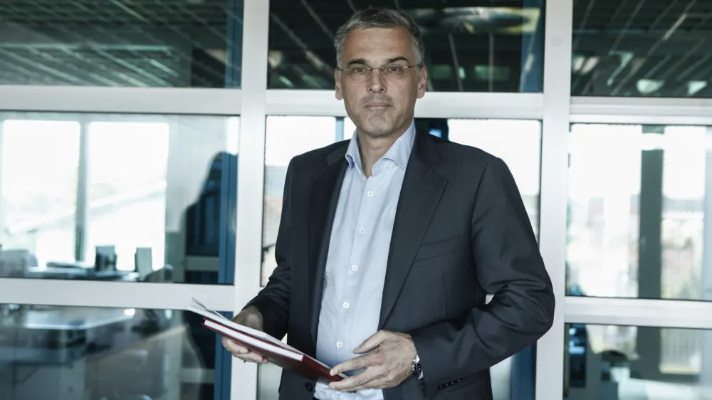 - 28.05.2015 - Črtomir Remec, novi direktor Stanovanjskega sklada RS za dobo &scaron;tirih let    //FOTO: Luka Cjuha.