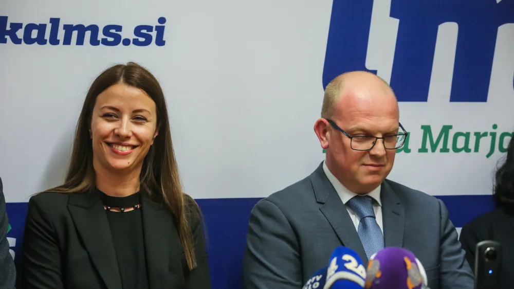 Irena Joveva in Klemen Gro&scaron;elj sta bila v evropski parlament izvoljena na listi LM&Scaron;. Za nov mandat se bo na listi Svobode potegovala samo Joveva, Gro&scaron;elj pa je od kandidature odstopil.&nbsp;