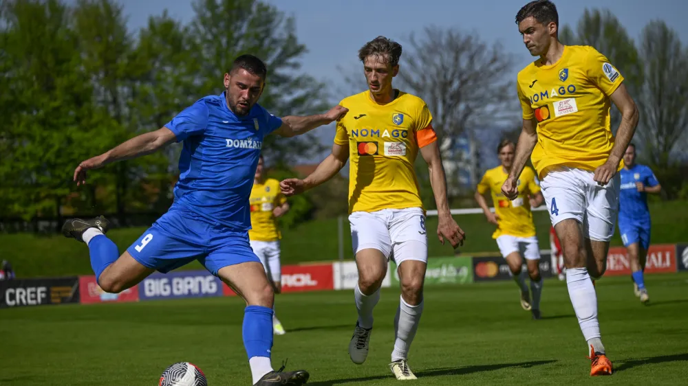 Dario KolobarićGa&scaron;per Trdin- 7.04.2024 &ndash; nogomet - Bravo &ndash; Domžale, Prva liga Telemacha //FOTO: Nik Erik Neubauer 