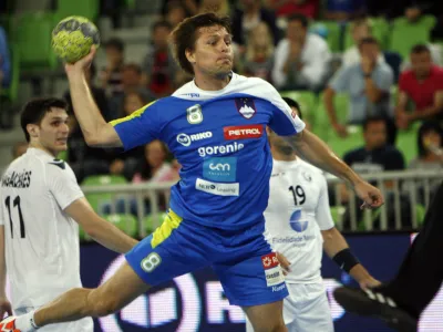 Bezjak Marko- rokomet - Slovenija: Portugalska, kvalifikacije za SP 2013, mo&scaron;ki, prva tekma- Slovenska mo&scaron;ka rokometna reprezentanca je v prvi kvalifikacijski tekmi za nastop na svetovnem prvenstvu prihodnje leto v &Scaron;paniji v Ljubljani premagala Portugalsko z 31:26 (11:10).//FOTO: Tomaž Skale