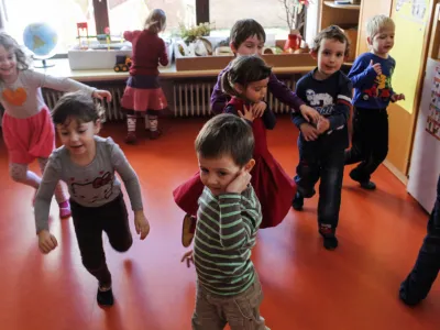 otrok - igra<br><br><br>- Vrtec Trnovo - zavod za pred&scaron;olsko vzgojo - pred&scaron;olski otroci -    //FOTO: Jaka Gasar