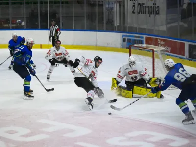 - 10.04.2024 &ndash; Prijateljska tekma v hokeju na ledu, Slovenija: Avstrija, Hala Tivoli, Ljubljana.//FOTO: Nik Erik Neubauer 
