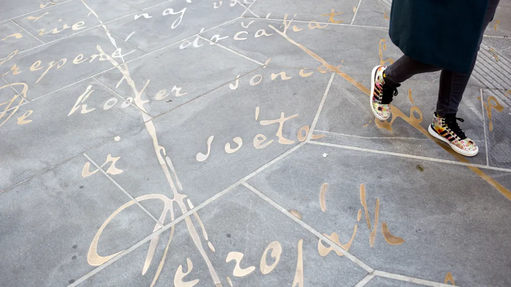 - 13.03.2017 - Čopova ulica v Ljubljani - vgravirani Preernov verz Zdravljica,<br><br>//FOTO: Matja Rut