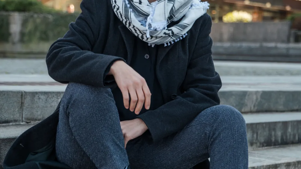 Vesna Liponik, pesnica: Poezija je zame nekak&scaron;en soroden proces grajenja pisanja, kot ko pi&scaron;em strokovno ali znanstveno besedilo. Verjetno zato poezijo pi&scaron;em sočasno z drugimi besedili.&nbsp;