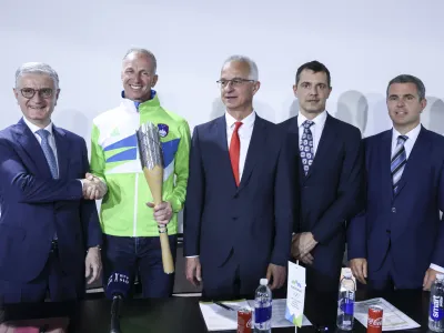 predsednik OI Franjo Bobinac, Jani Klemenčič- 16.04.2024 - novinarska konferenca Olimpijskega komiteja pred sredinim začetkom poti olimpijske bakle, pot v Pariz //FOTO: Jaka Gasar