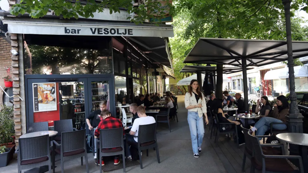 15. 04.2024- bari na Igri&scaron;ki ulici<br>Vesolje<br>Foto: Tomaž Skale<br>