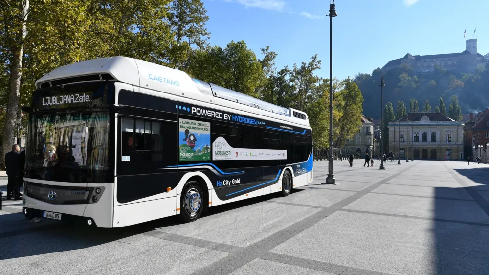 Pred nakupom avtobusov na vodik je ljubljanska občina testirala tovrstne tipe vozil.&nbsp;