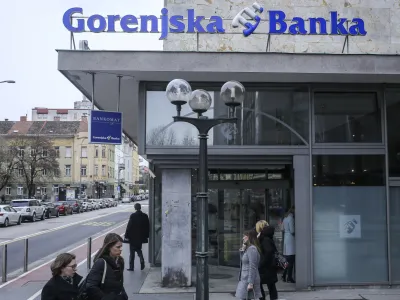 - 25.02.2015 - Simbolična fotografija - Gorenjska Banka, poslovalnica Center - Dalmatinova ulica 4 v Ljubljani, dokapitalizacija banke, bančna kriza - stavba      //FOTO: Jaka Gasar