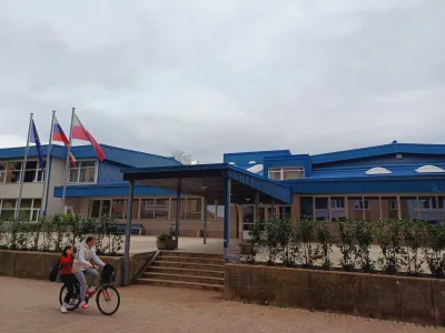 V prostorsko preobremenjeni O&Scaron; Jakoba Aljaža se bodo jeseni razveselili pomembne pridobitve &ndash; nove podružnične &scaron;ole.&nbsp;