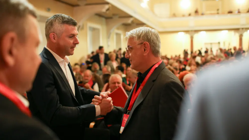 - Matjaž Nemec, evropski poslanec,. Matjaž Han, minister za gospodarstvo turizem in &scaron;port, kandidat za predsednika stranke.- 13.04.2024. Volilni kongres stranke SD, na katerem so delegati odločali o novem vodstvu in nadaljni poti socialne demokracije v Sloveniji.//FOTO: Bojan Velikonja