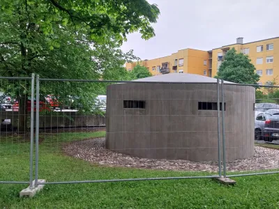 Bunker ob Poti spominov in tovari&scaron;tva pri Vojkovi cesti
