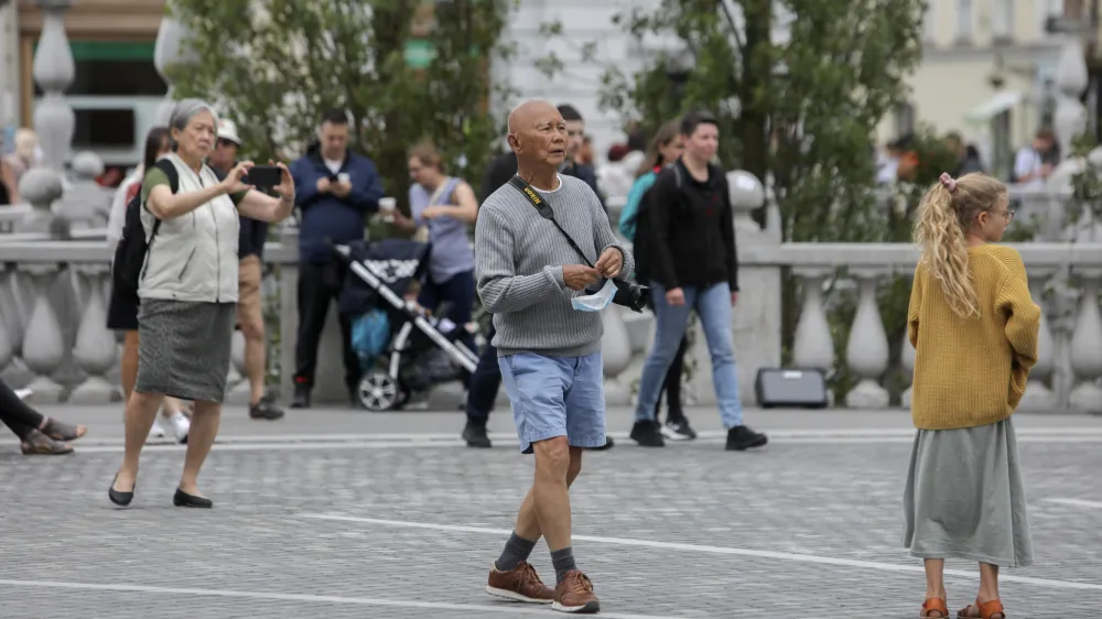 - Ljubljana - - 10.06.2022 - Turizem v Sloveniji &ndash; poletna turistična sezona - turisti - //FOTO: Jaka Gasar