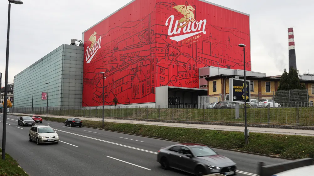 - 26.10.2021 - Podjetje Pivovarna La&scaron;ko Union d.o.o., Pivovarni&scaron;ka ulica 2 v Ljubljani &ndash; proizvodnja varjenje in fermentacija piva Union se selita v pivovarno v La&scaron;kem - skladi&scaron;če &ndash; stavba //FOTO: Bojan Velikonja