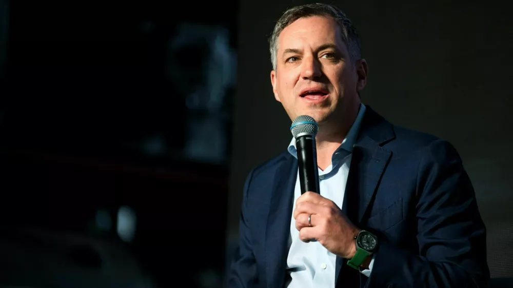 Kolik&scaron;na so finančna sredstva, ki jih bo Alexandre Lefebvre vložil v trenutno najbolj&scaron;i slovenski hokejski klub, je poslovna skrivnost. Foto: Domen Jančič