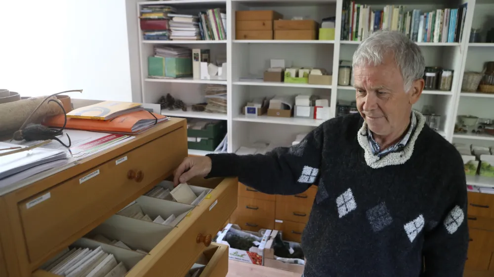 Peticija za ohranitev Botaničnega vrta ima po besedah prvopodpisanega, vodje Botaničnega vrta Jožeta Bavcona, v javnosti velik odziv.&nbsp;&nbsp;