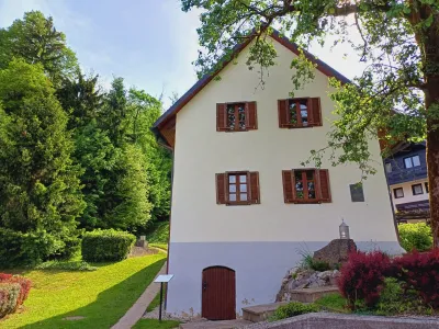 Rojstna hi&scaron;a Jakoba Aljaža 