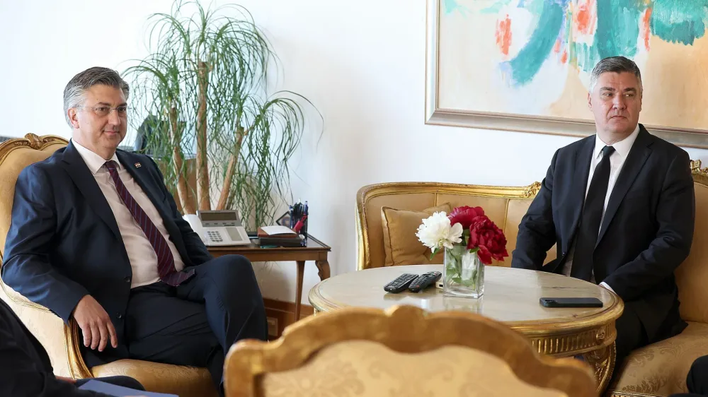 10.05.2024., Ured predsjednika, dvorana 2, Zagreb - Predsjednik Republike Zoran Milanovic primio je predsjednika Vlade RH i predsjednika HDZ-a Andreja Plenkovica koji mu je donio potpise za davanje mandata za sastavljanje Vlade Republike Hrvatske. Photo: Goran Stanzl/PIXSELL