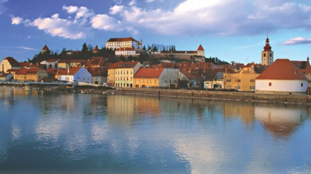 Staro mesto Ptuj skriva &scaron;tevilne zgodbe, ki čakajo, da jih odkrijete.&nbsp;