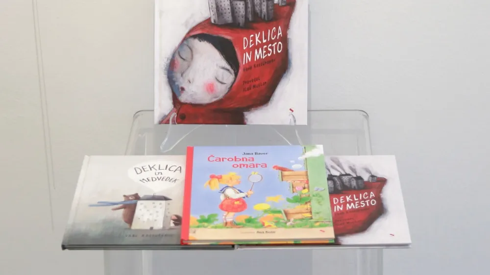 Slikanice založbe KUD Sodobnost International&nbsp;