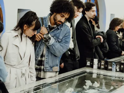 Povod za nastanek projekta LULAT ME! je bilo zaprtje barov, restavracij in celo javnih strani&scaron;č med pandemijo covida-19.
&nbsp;